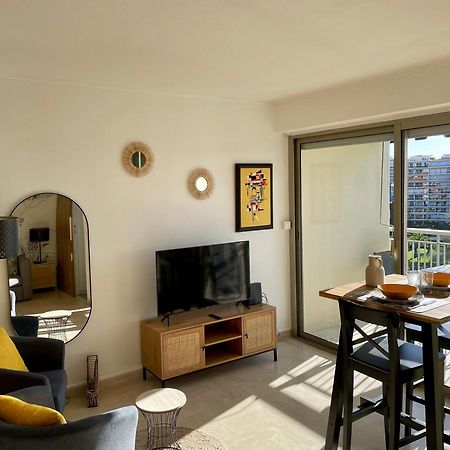 Studio Avec Vue Sur Marina Et Mer - 2 Adultes Et 1 Enfant Maximum Mandelieu Dış mekan fotoğraf